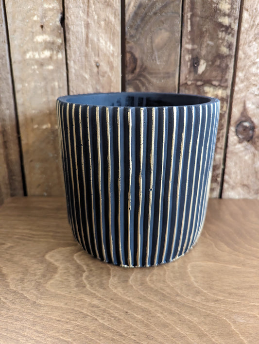 Black and Gold Striped Pot 17cm